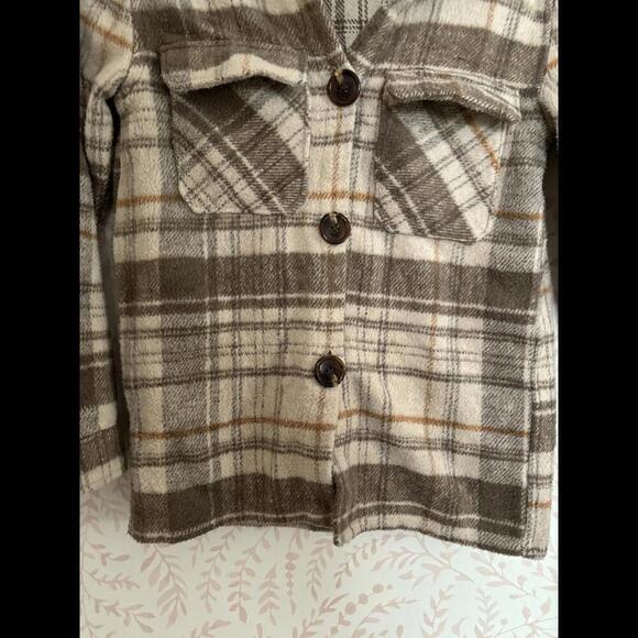 Windsor Warm Plaid Button-Up Shirt - Stylish Cozy L - Picture 3 of 6